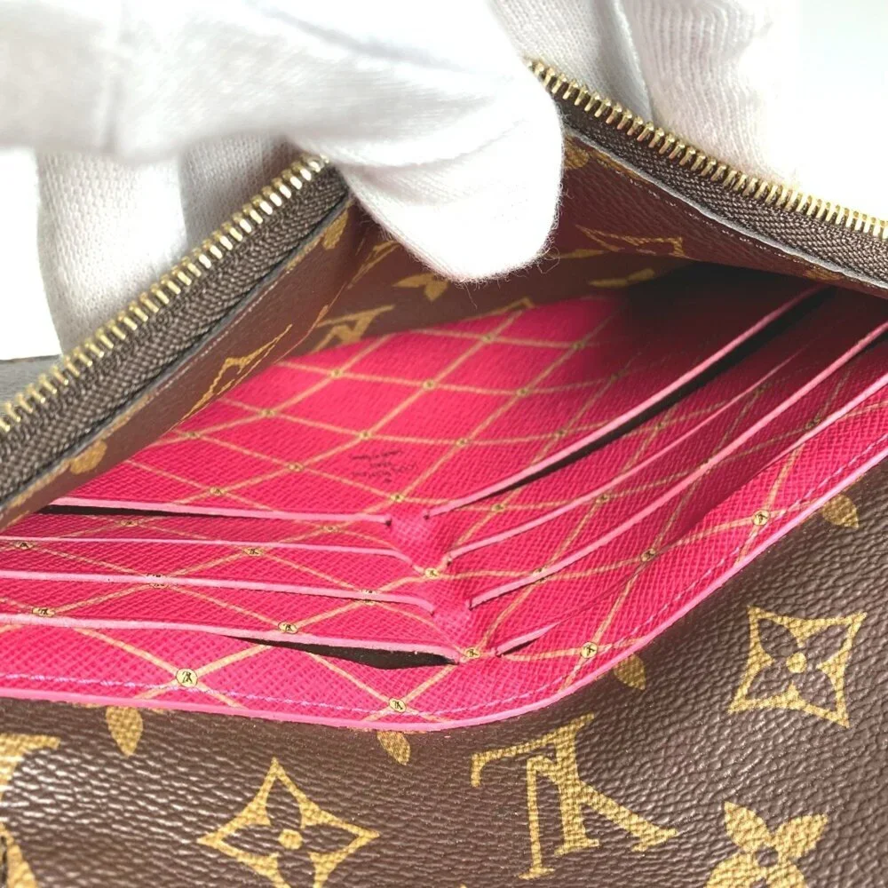 LOUIS VUITTON Brown Monogram Canvas Pochette Shoulder Bag